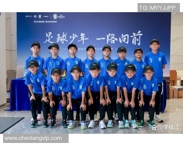 足球明星代言图片素材精选助力品牌宣传与市场推广的完美选择