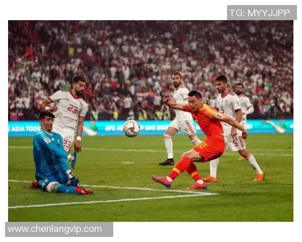 北京篮球队杯赛征程揭秘:从低谷到巅峰的奋斗与荣耀 北京篮球队杯赛征程揭秘:从低谷到巅峰的奋斗与荣耀