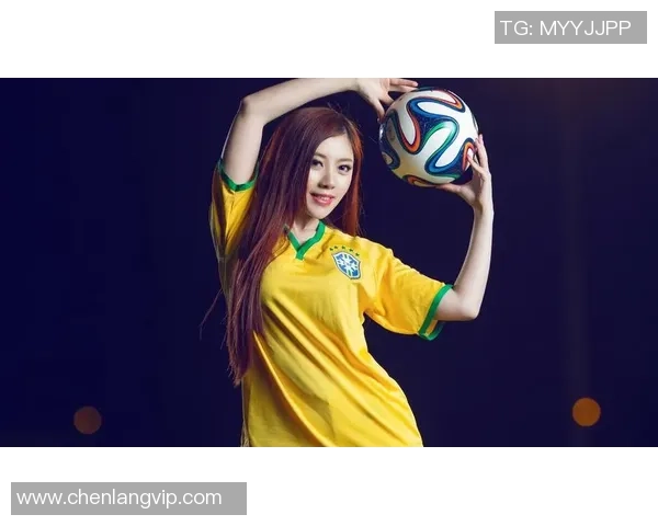 足球明星与美女壁纸的完美结合让你享受视觉盛宴与运动激情 足球明星与美女壁纸的完美结合让你享受视觉盛宴与运动激情